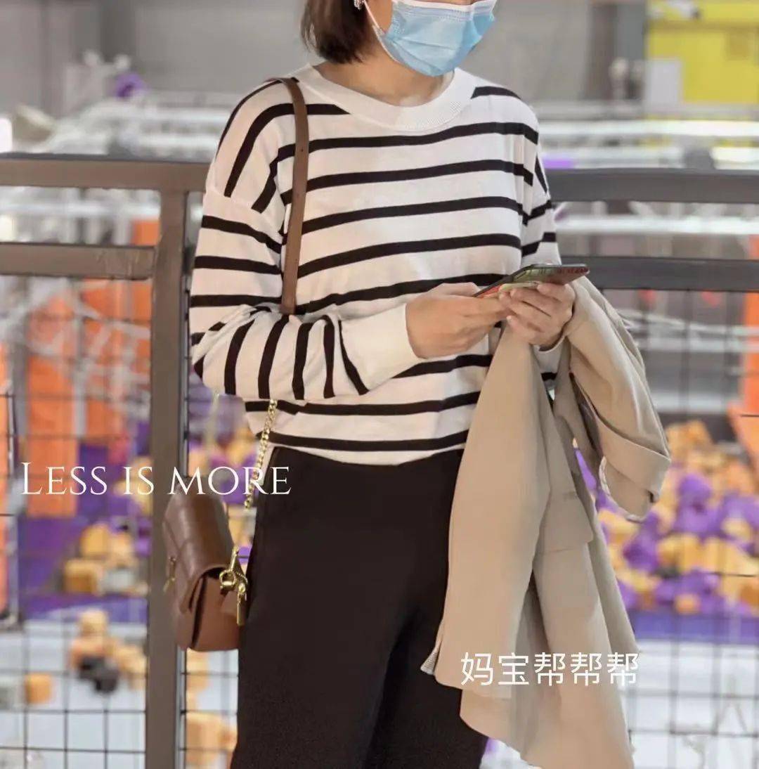 最新條紋衫，時(shí)尚外衣下的溫馨友情故事